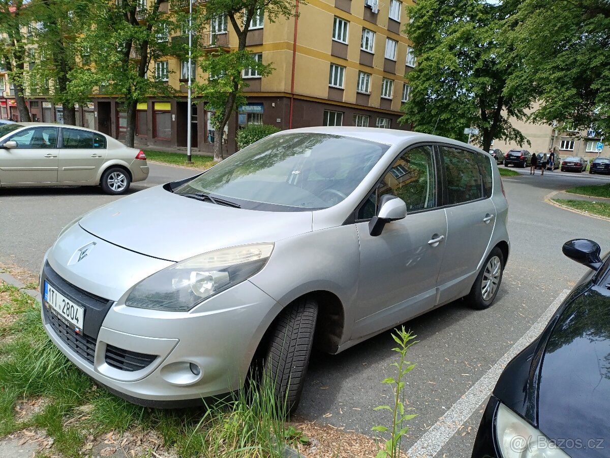 Renault scenic na nahradní díly
