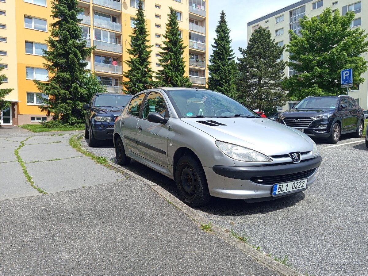 Peugeot 206 1.4i 55kW Benzín