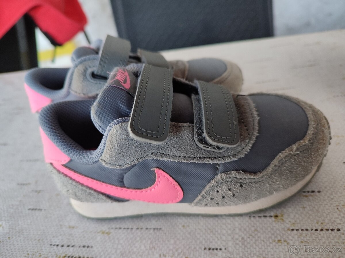 Dětské boty Nike, vel.25.