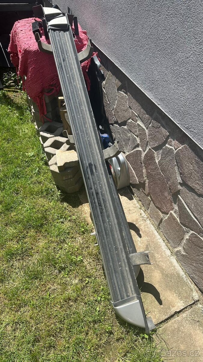 Boční nášlapy Nissan Navara/ Renault Alaskan