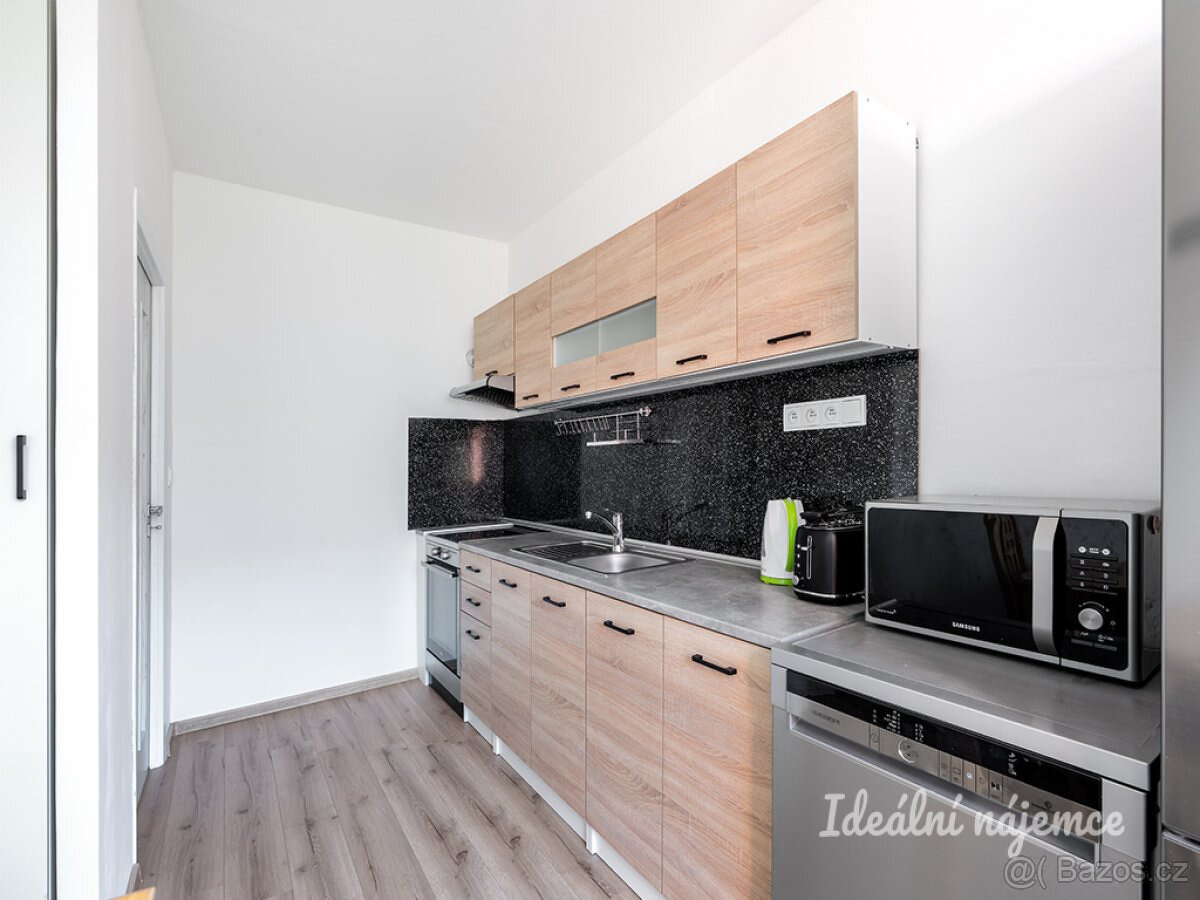 Pronájem bytu 3+1, Peškova, Hlubočepy, 27000 Kč/měs, 76 m2
