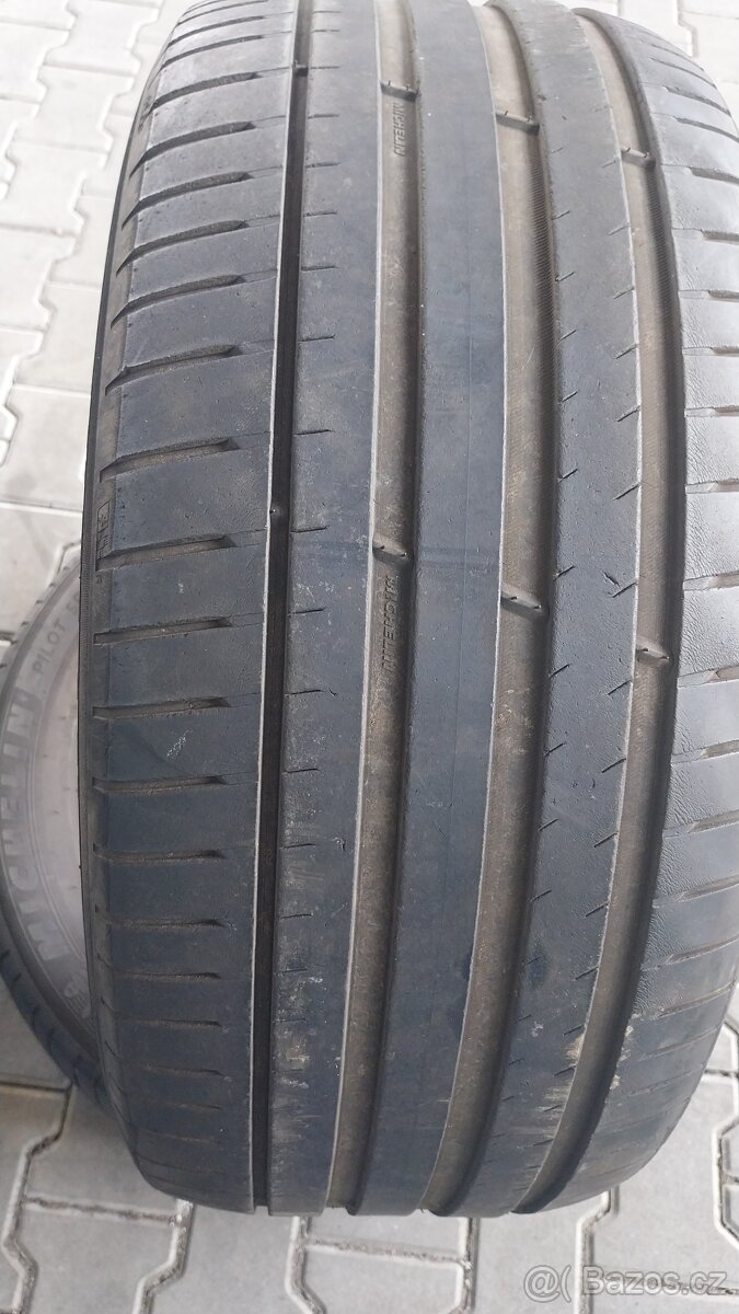 Prodám 2 x letní pneu Michelin 265/50/19
