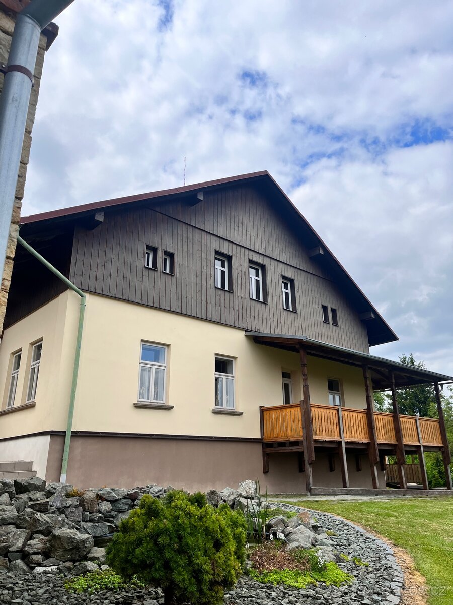 Pronájem - Apartmán Voděrady