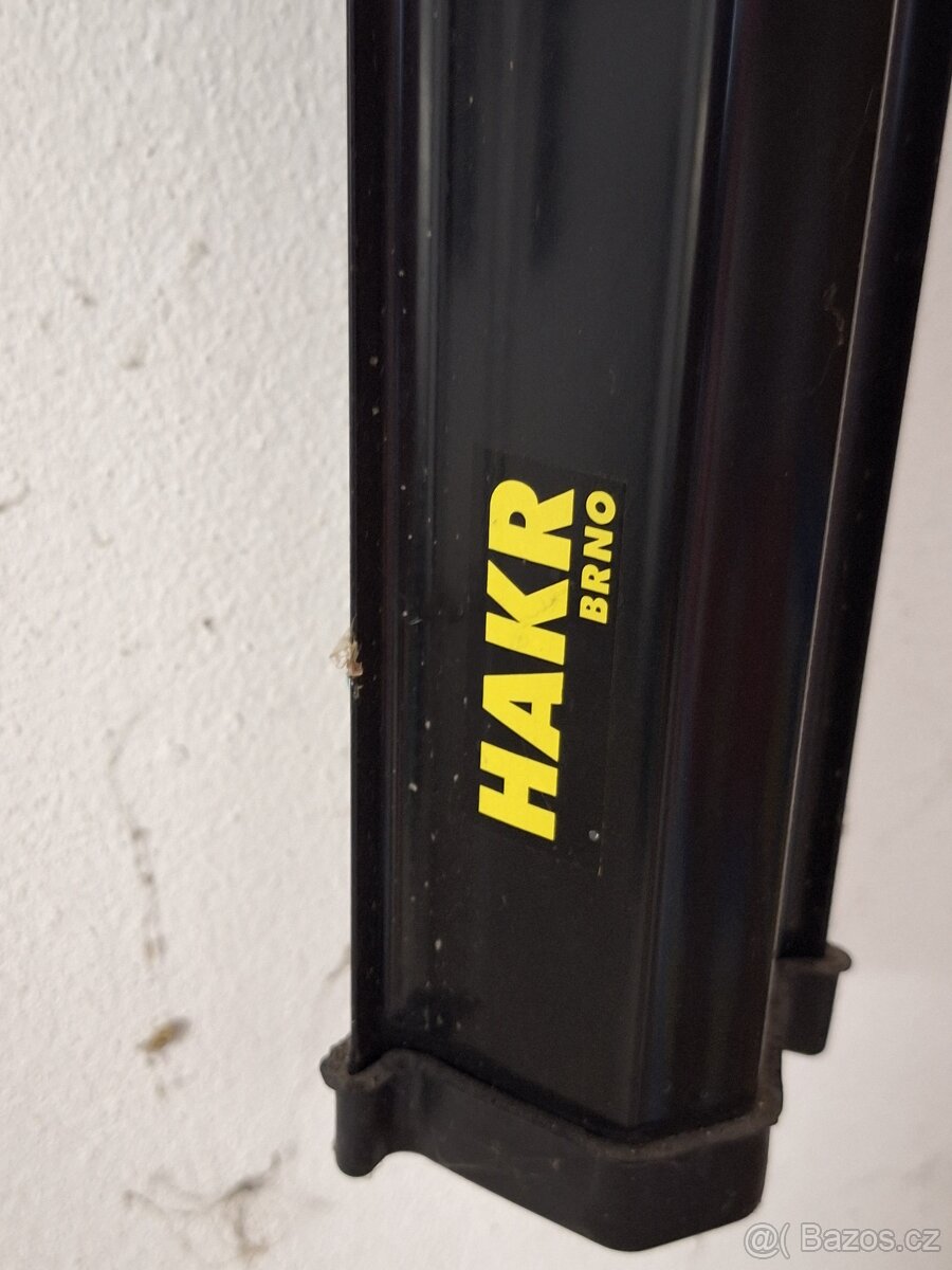 HAKR střešní nosič na auto na 3.kola.
