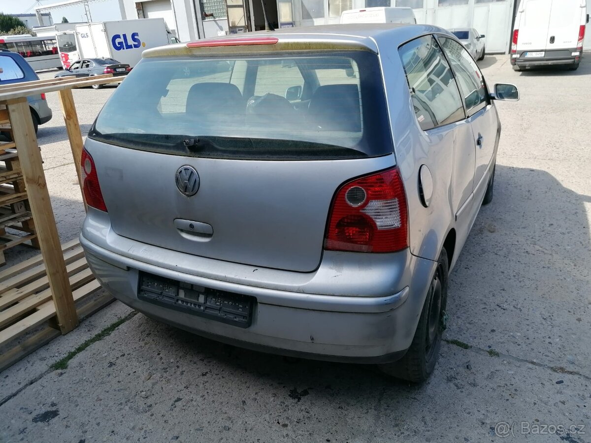 VW POLO 6Q - DÍLY Z VOZU