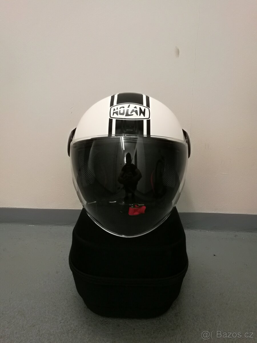 Prodám helmu na motorku značky Nolan