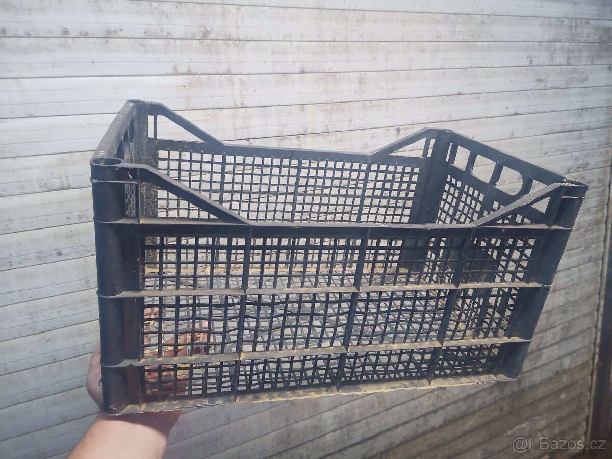 plastová přepravka 50cm x 30cm x 26 cm