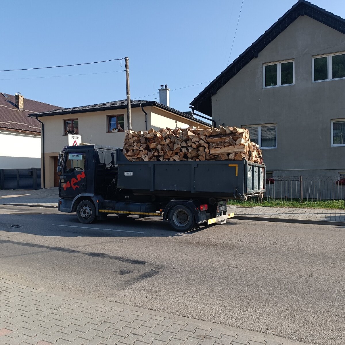 Hákovy nosič kontajnerov