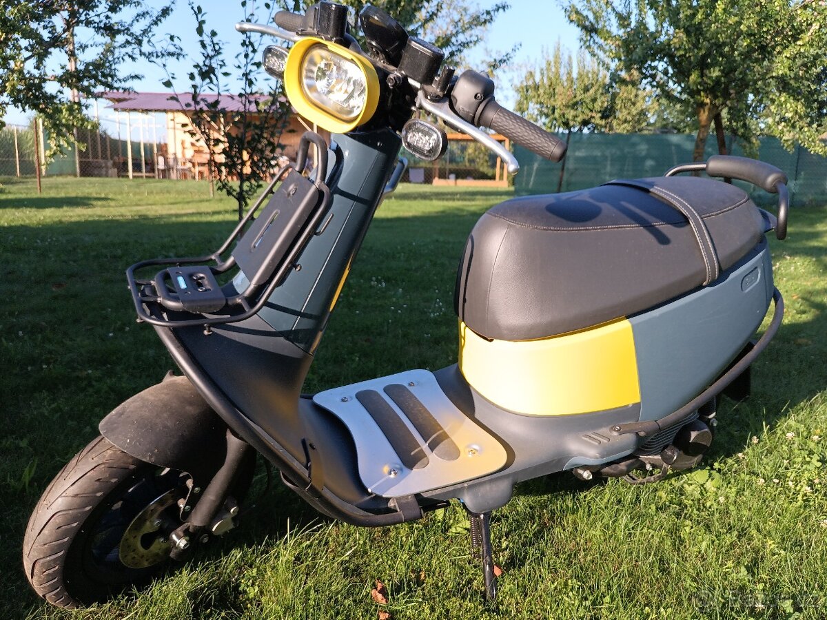 Elektroskútr GOGORO viva