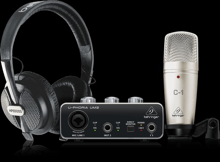 Studiový set Behringer Um2 (mikrofon, Zvukovka, sluchátka)