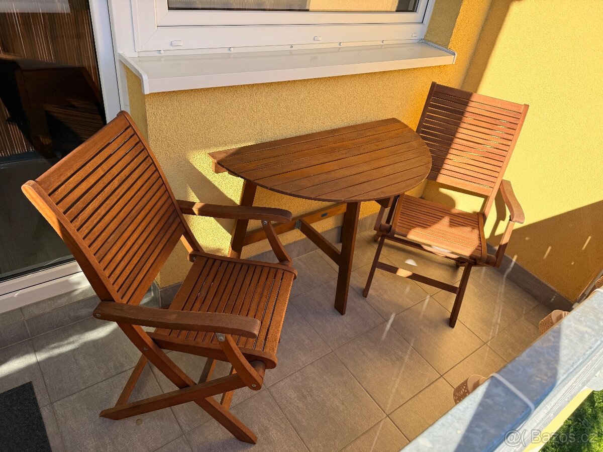 Zahradní nábytek na balkón