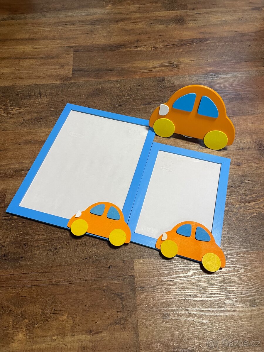 Rámečky a lampička s autíčkem