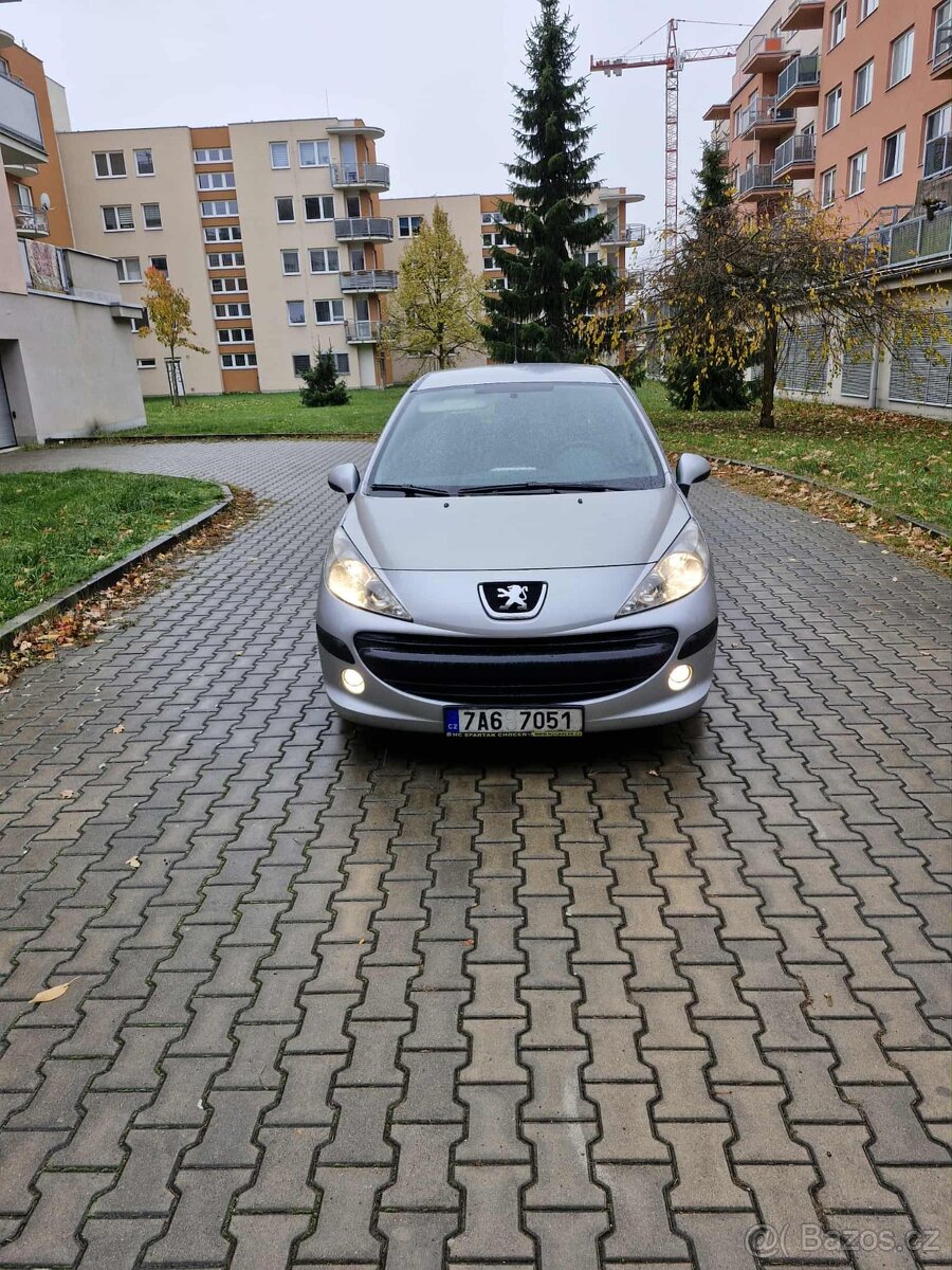 PEUGEOT 207 1.4 i BENZÍN KLIMATIZACE Rok.výroby 2008