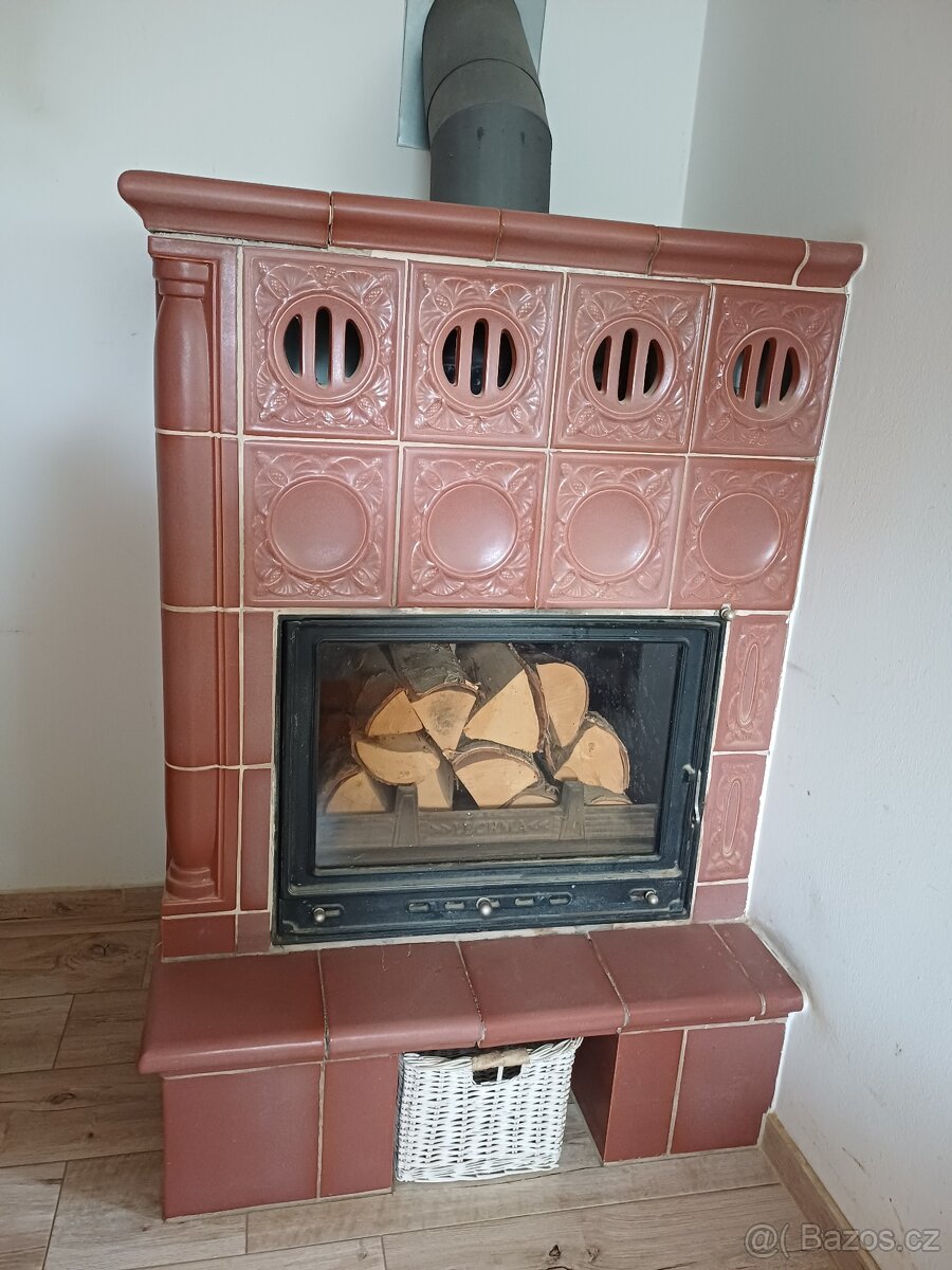 Krbová kachlová kamna s teplovodní vložkou 19 kW