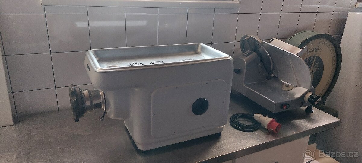 mlýnek na maso Vlček