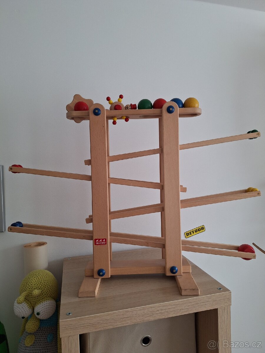 Trihorse kuličková dráha