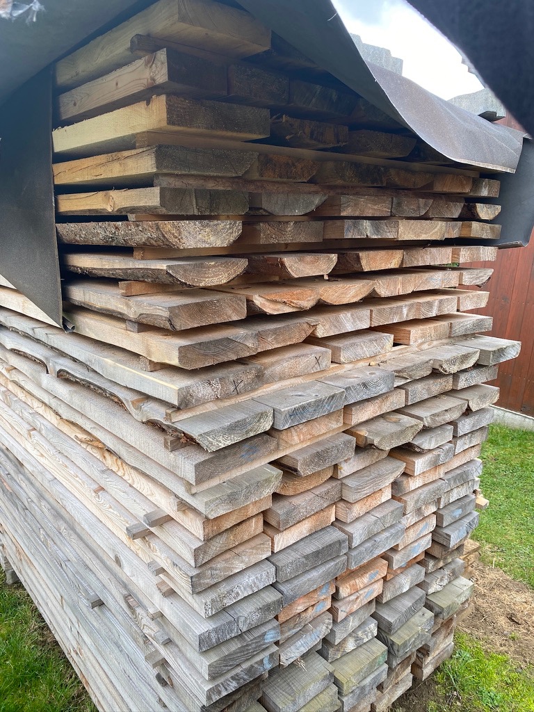 Smrkové fošny - smrkové řezivo osámované, suché