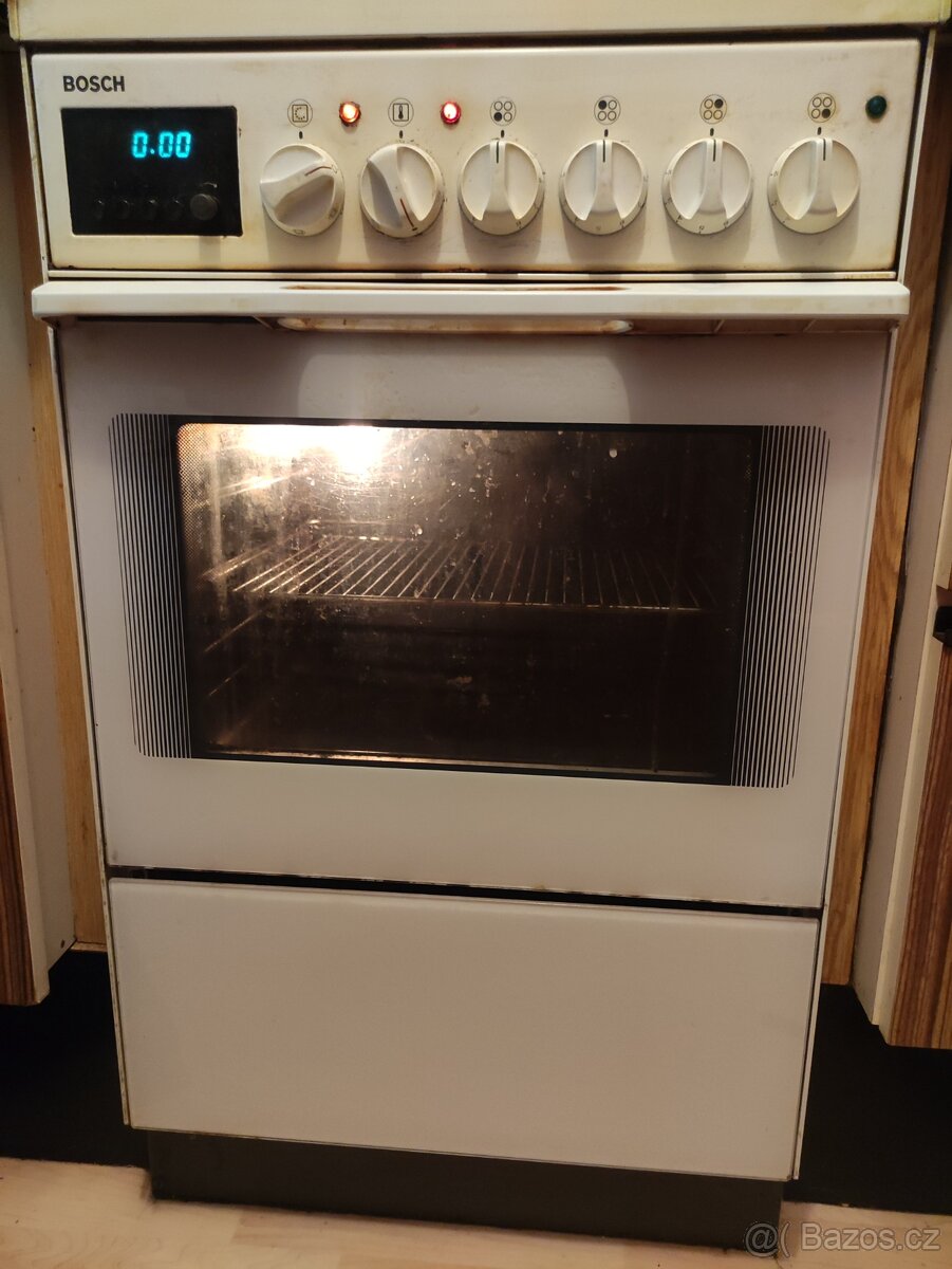 Elektrický kombinovaný sporák