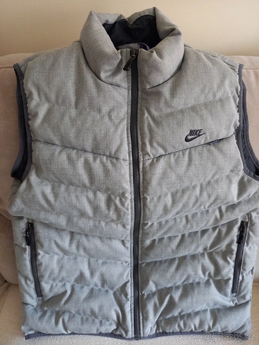 Pánská péřová vesta Nike
