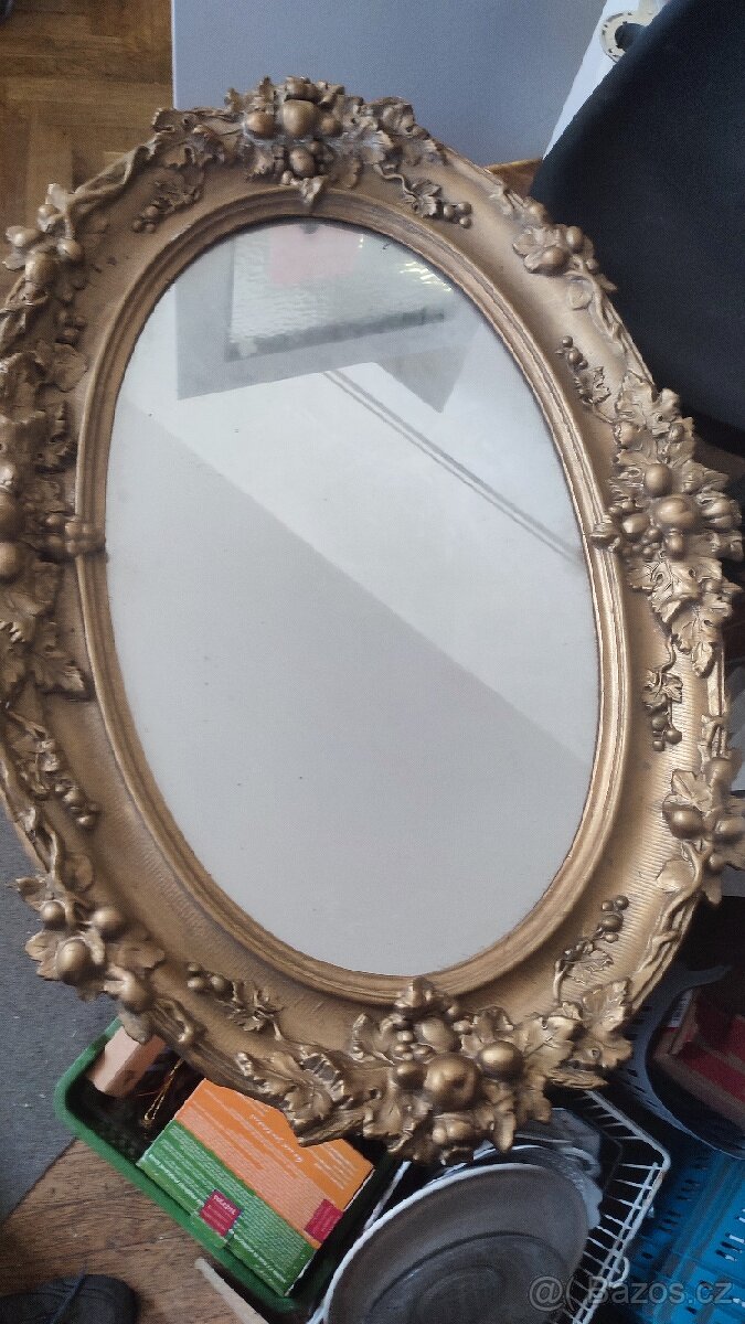 prodám starodávné zrcadlo