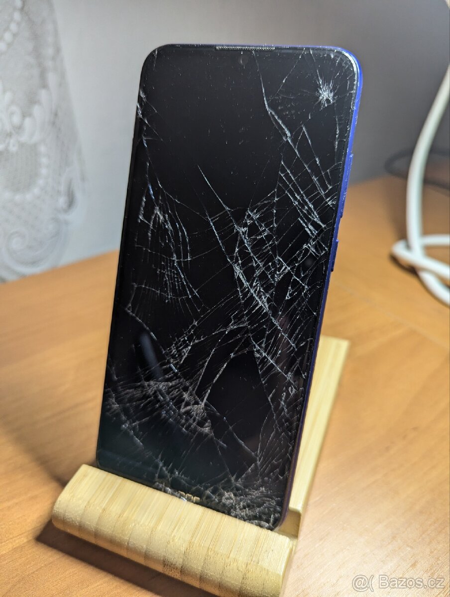 Honor 8a