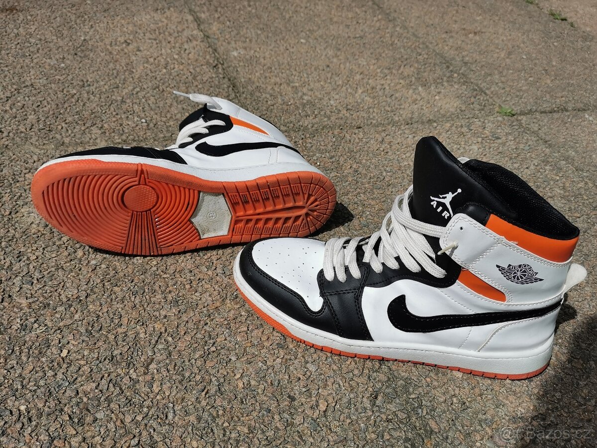 Nike AIR vel. 43