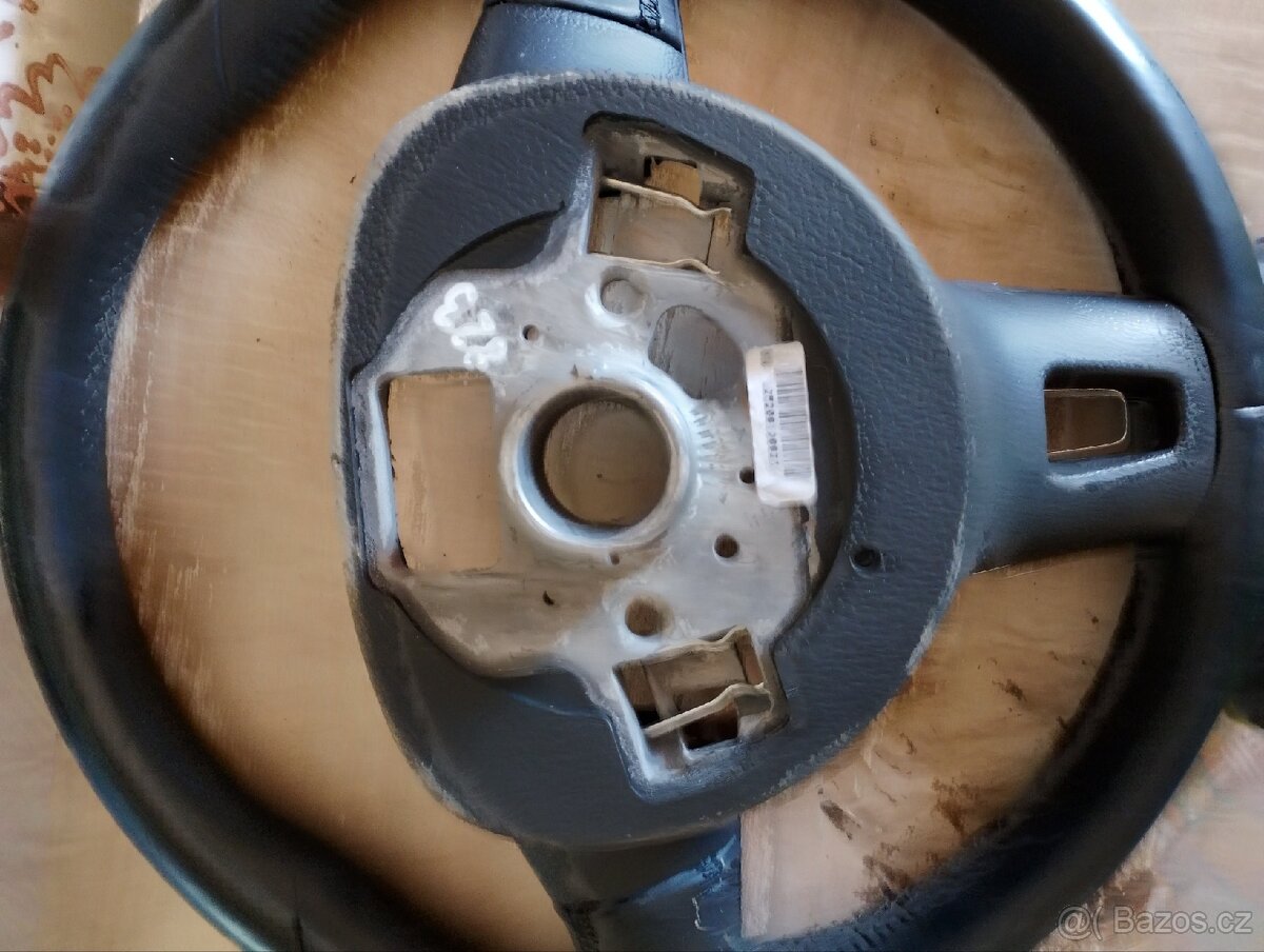VW Passat CC volant s multifunkci (bez airbagů)