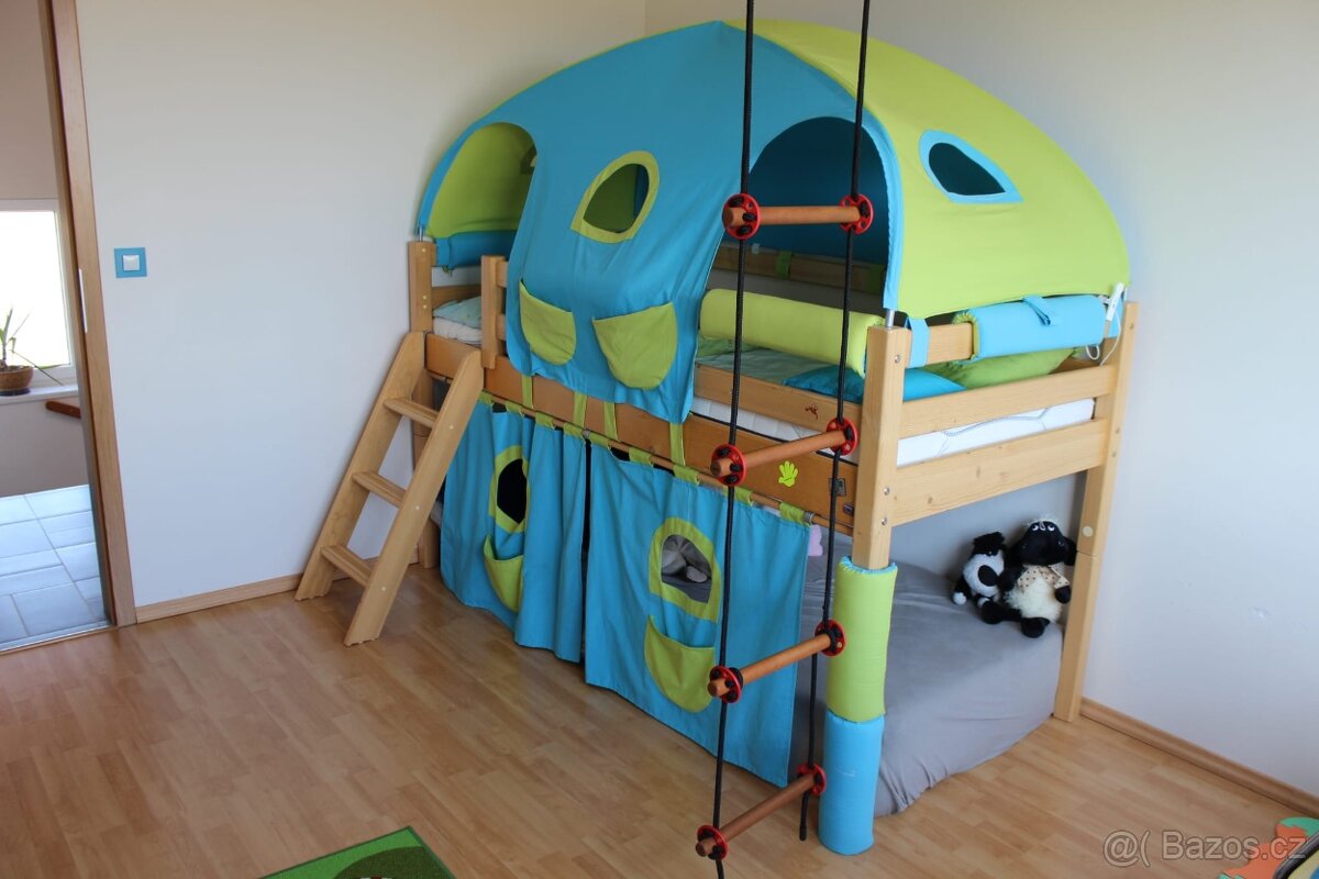 domečková zvýšená postel Domestav
