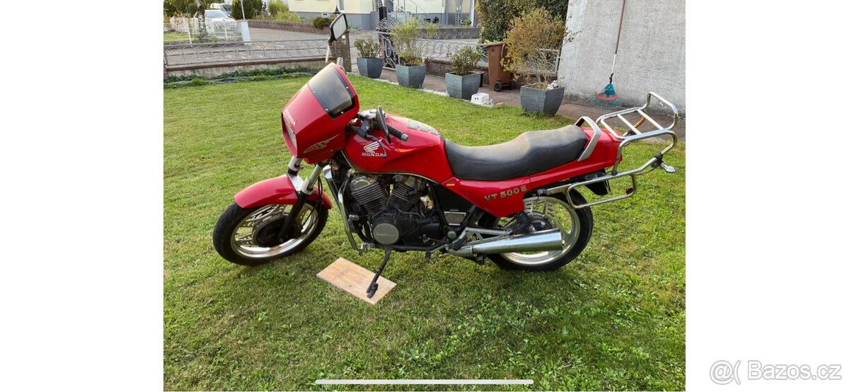 Honda VT500 E