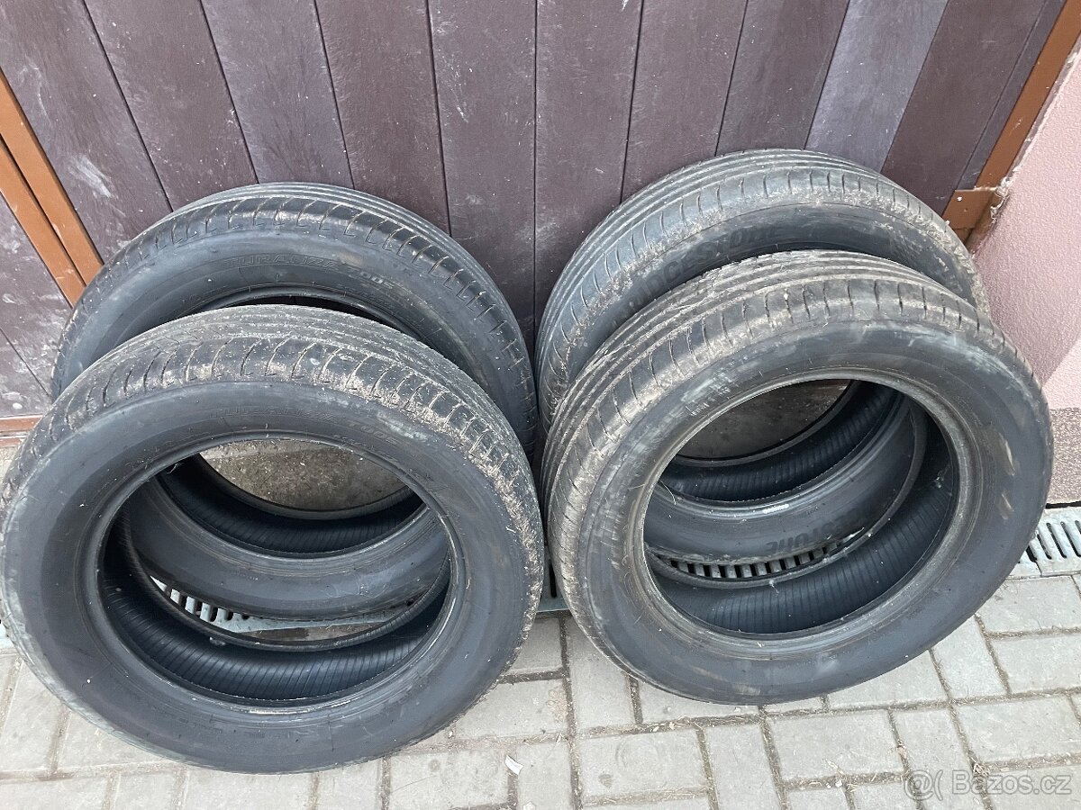 Brigestone Turanza letní 215/60r17 Dacia Duster