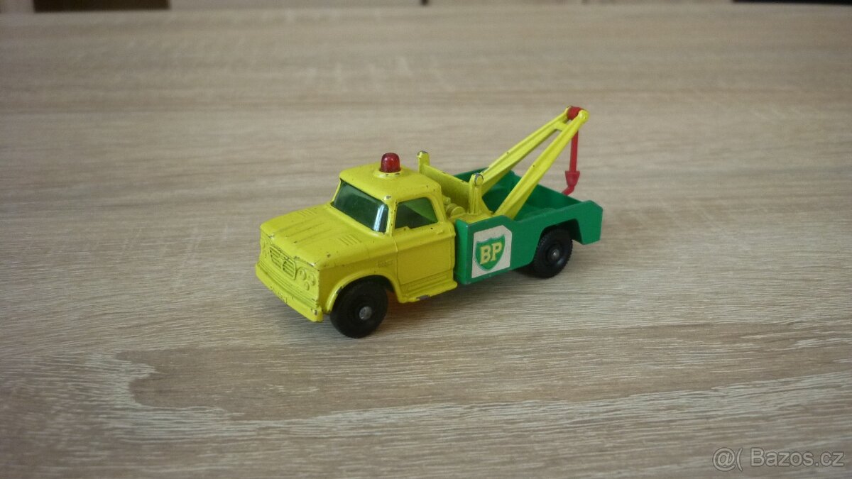 MATCHBOX RW DODGE WRECK TRUK BP NO 13 PLASTOVÁ KOLA
