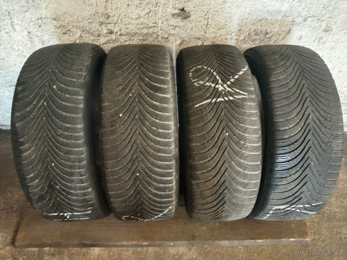 Pneu Michelin 215/50 R17