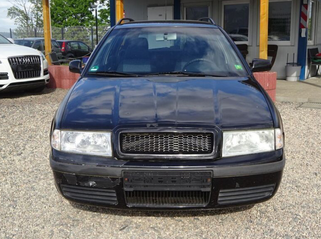 Škoda Octavia 1.6 85kW Elegance Kombi – klima, tažné, výbava