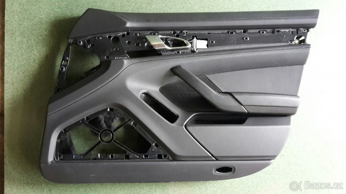 Porsche Panamera plato dveří