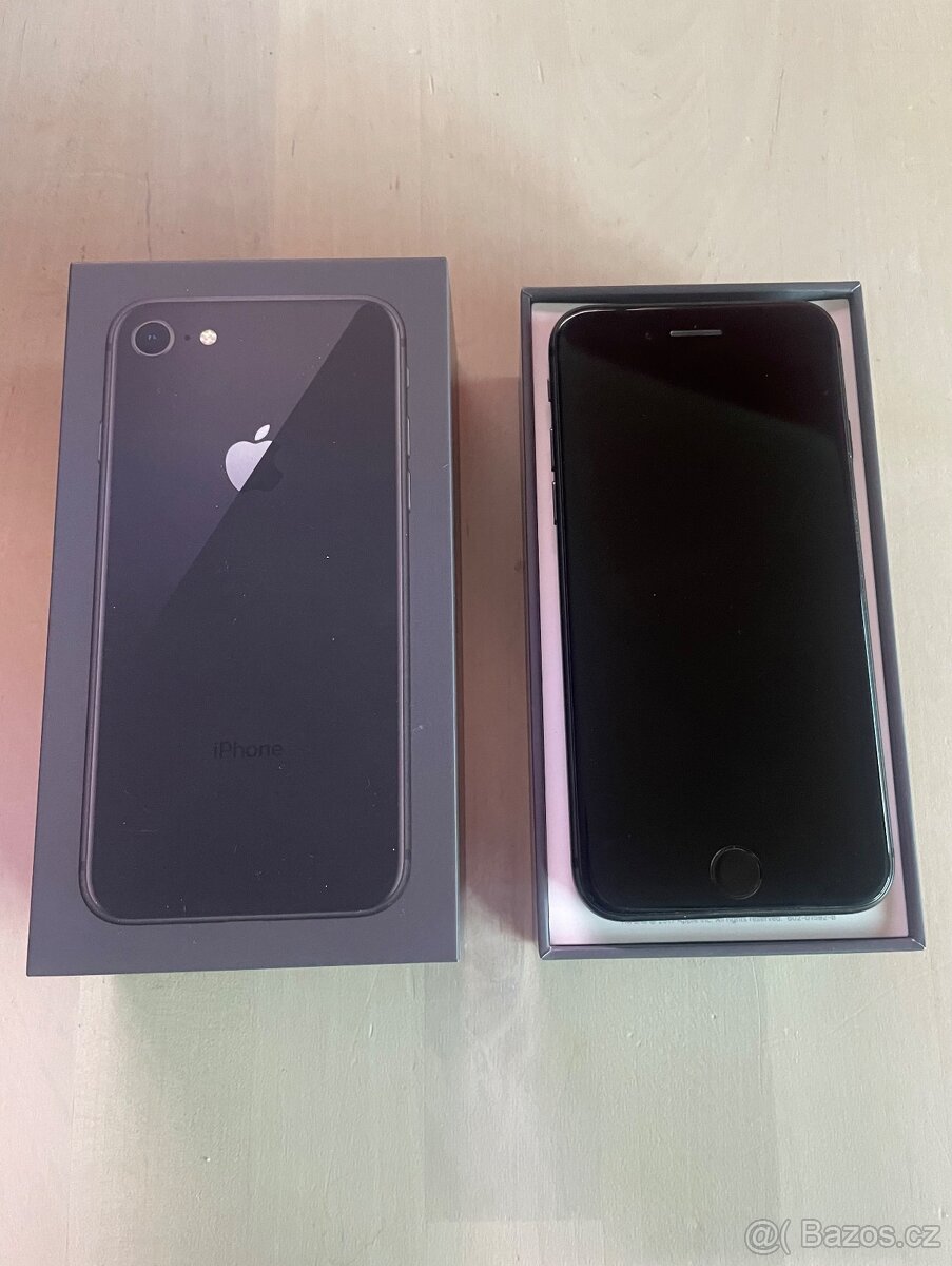 iPhone 8 64 Praha