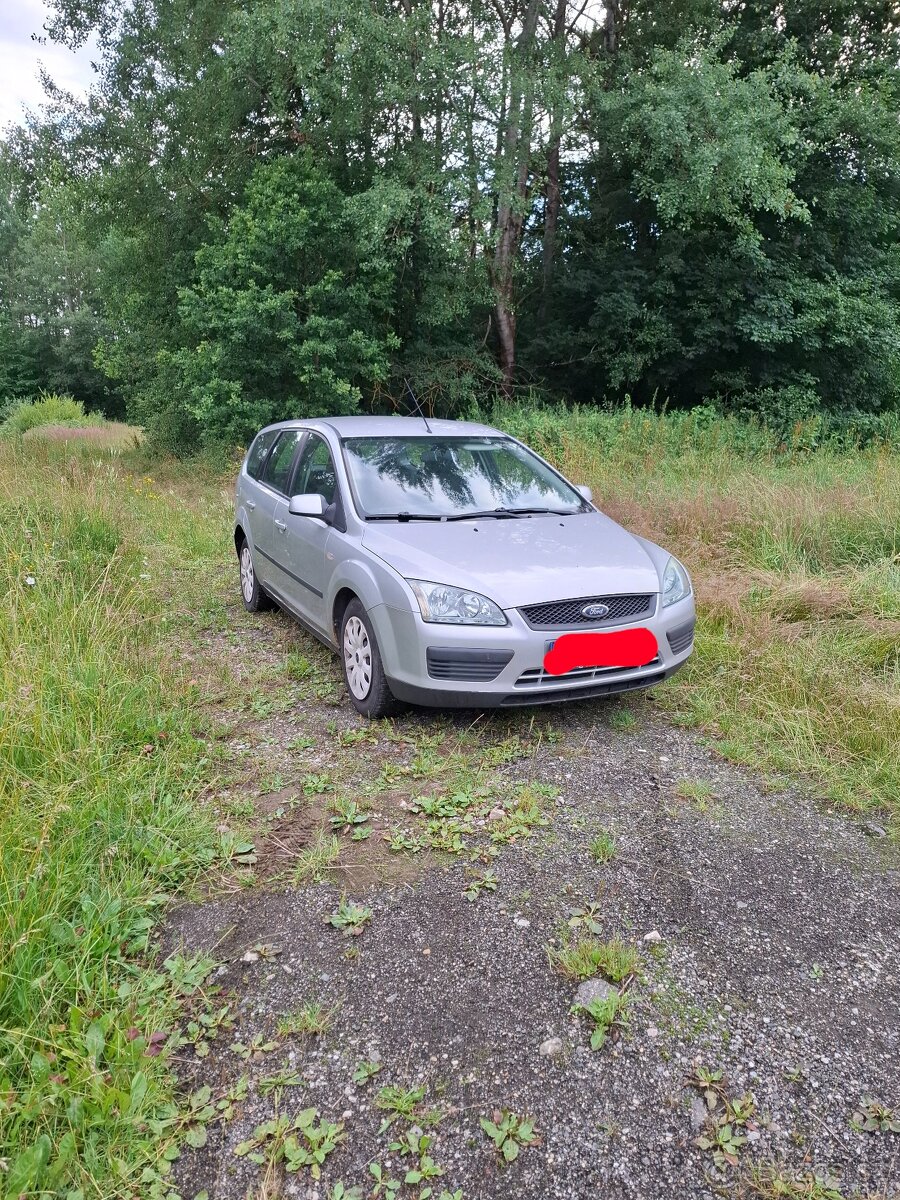 Ford Focus combi 1,8 benzín