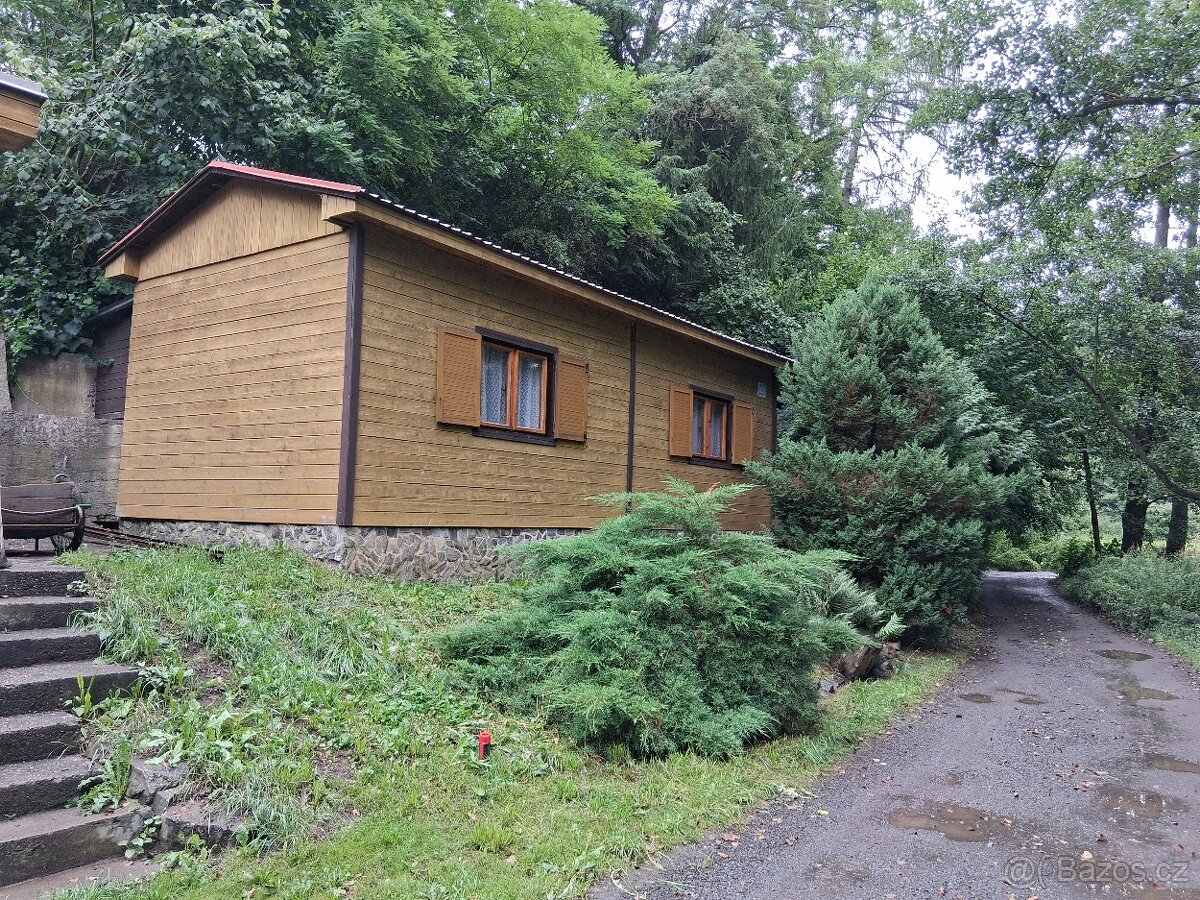 Pronájem chaty u Plzně pro nenáročné přímo u řeky (4os.)