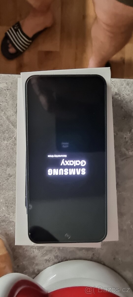 Samsung a55 5g 8/128gb top stav prodám nebo vyměním.