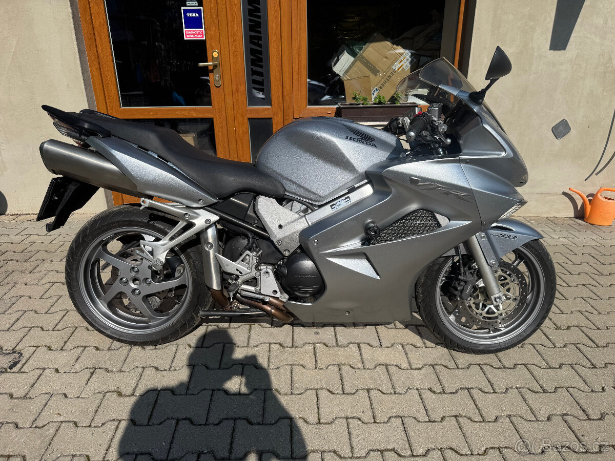 Honda VFR 800