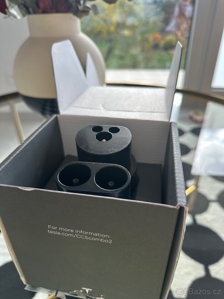 TESLA CCS Combo 2 Adapter – nový, originální
