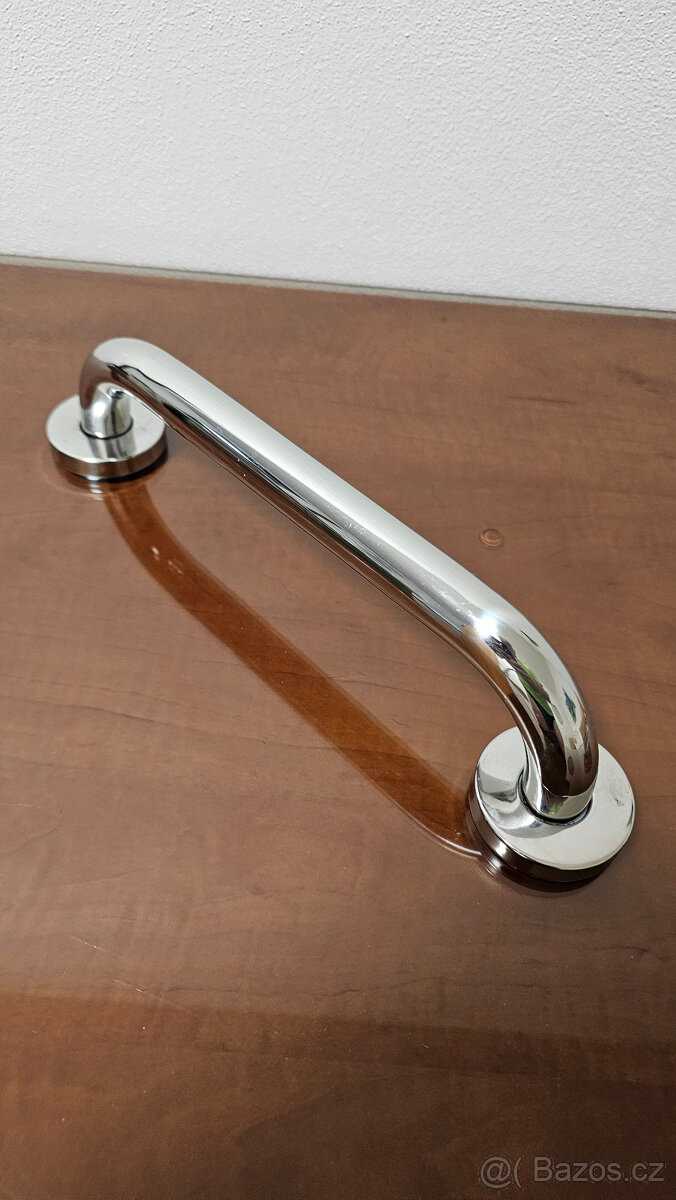 Madlo kovové nerez- Havířov