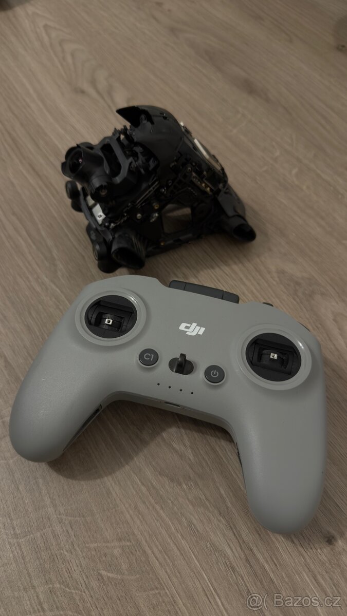 Prodám Dji Fpv k opravě + příslušenství