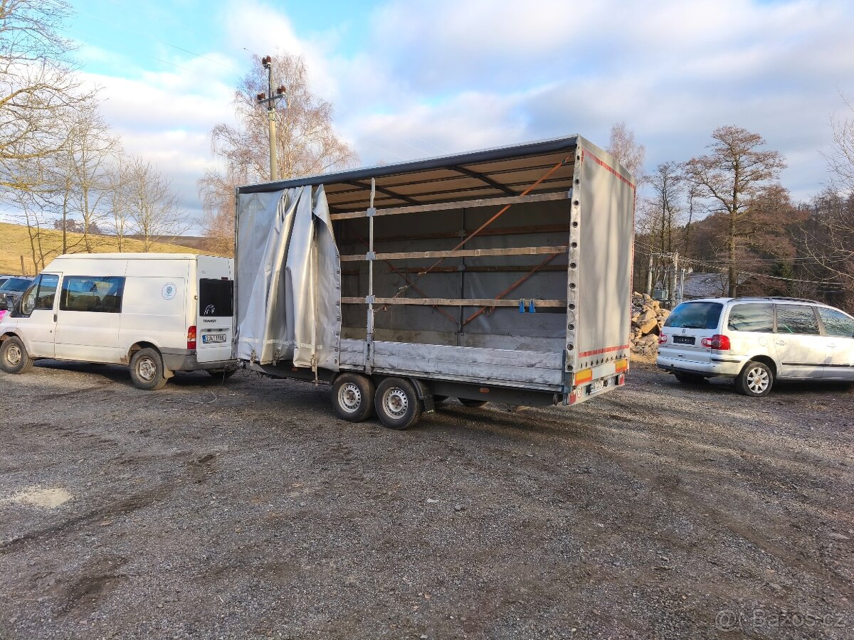 Plachtový přívěs Agados 3,5T