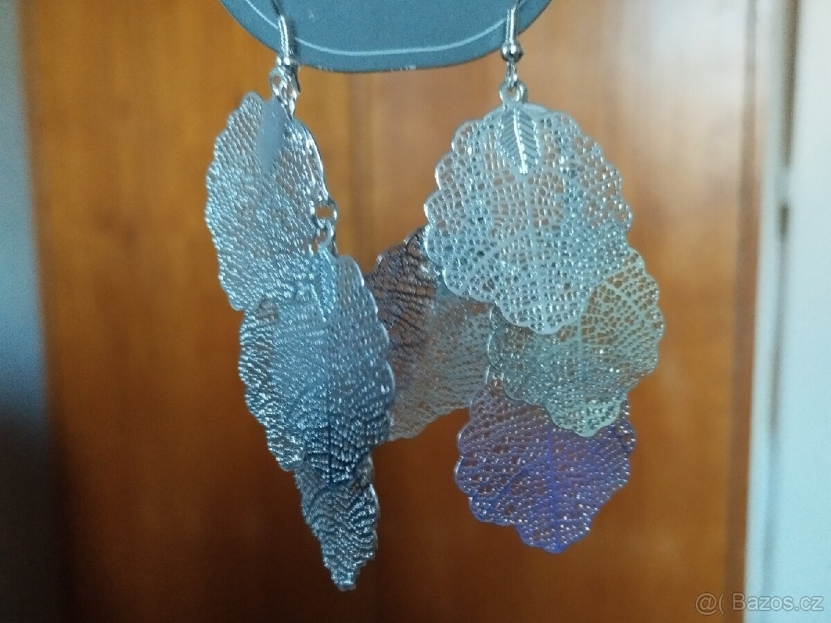Prodám stříbrné visací náušnice.