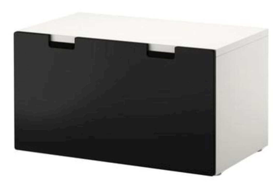 Postel Flaxa, lavice Stuva