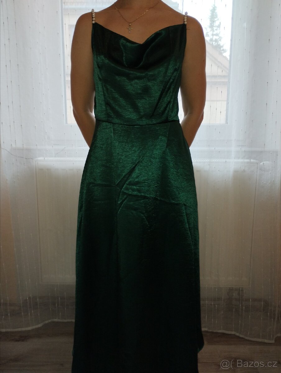 Nádherné nové šatičky