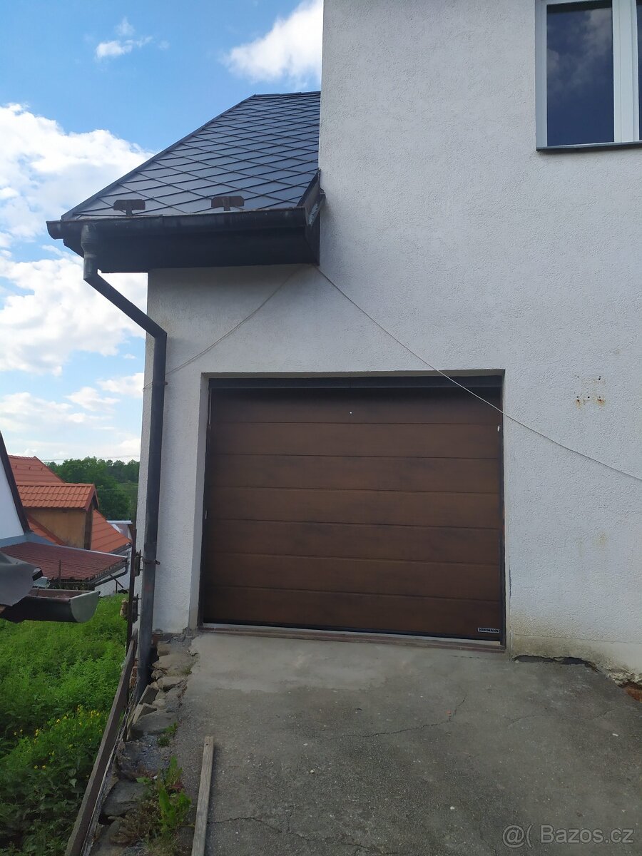 Pojízdná garážová vrata