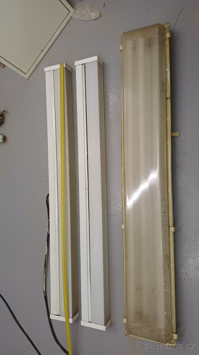 světla včetně zářivky, dílenské