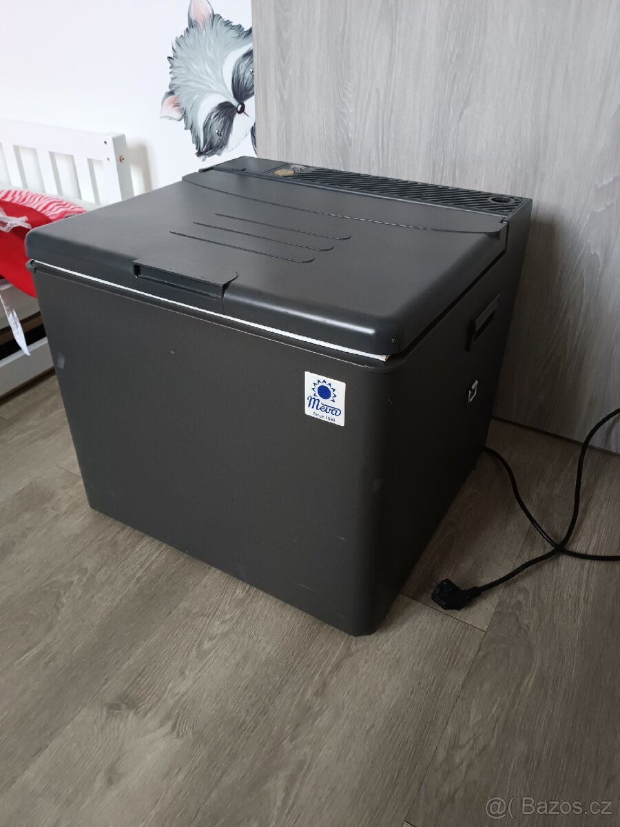 Chladnička absorpční MEVA XC-42G