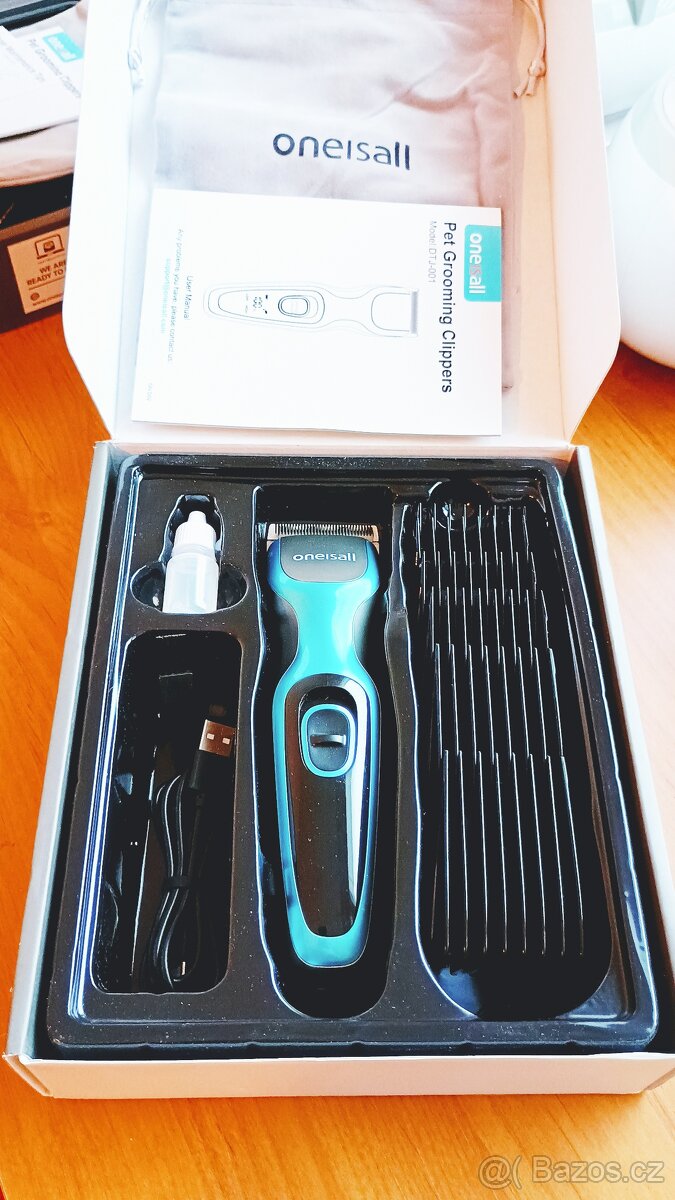 Stříhací strojek na psy